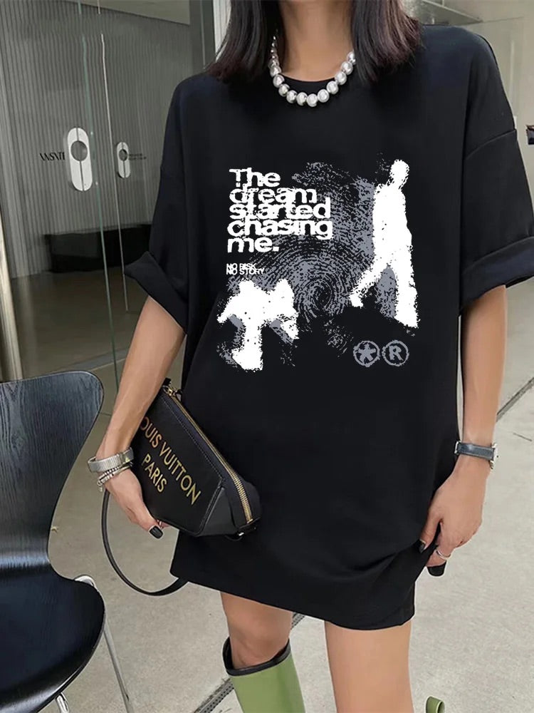'DREAM CHASER' GRAPHIC TEE